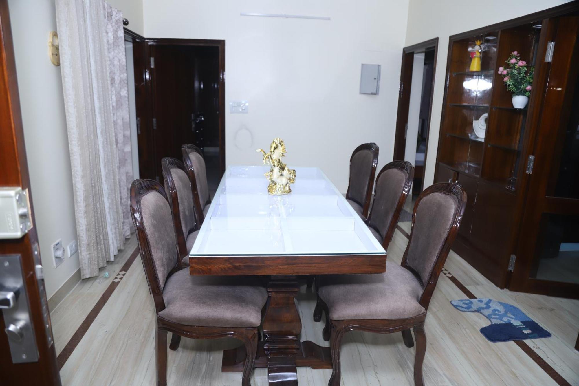 Divine India Service Apartment 3Bhk,B57 Sarita Vihar,Apollo New Delhi Extérieur photo