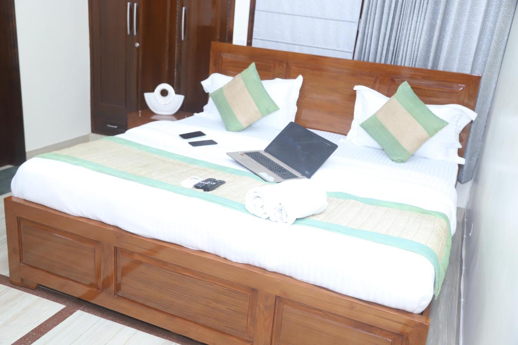 Divine India Service Apartment 3Bhk,B57 Sarita Vihar,Apollo New Delhi Extérieur photo