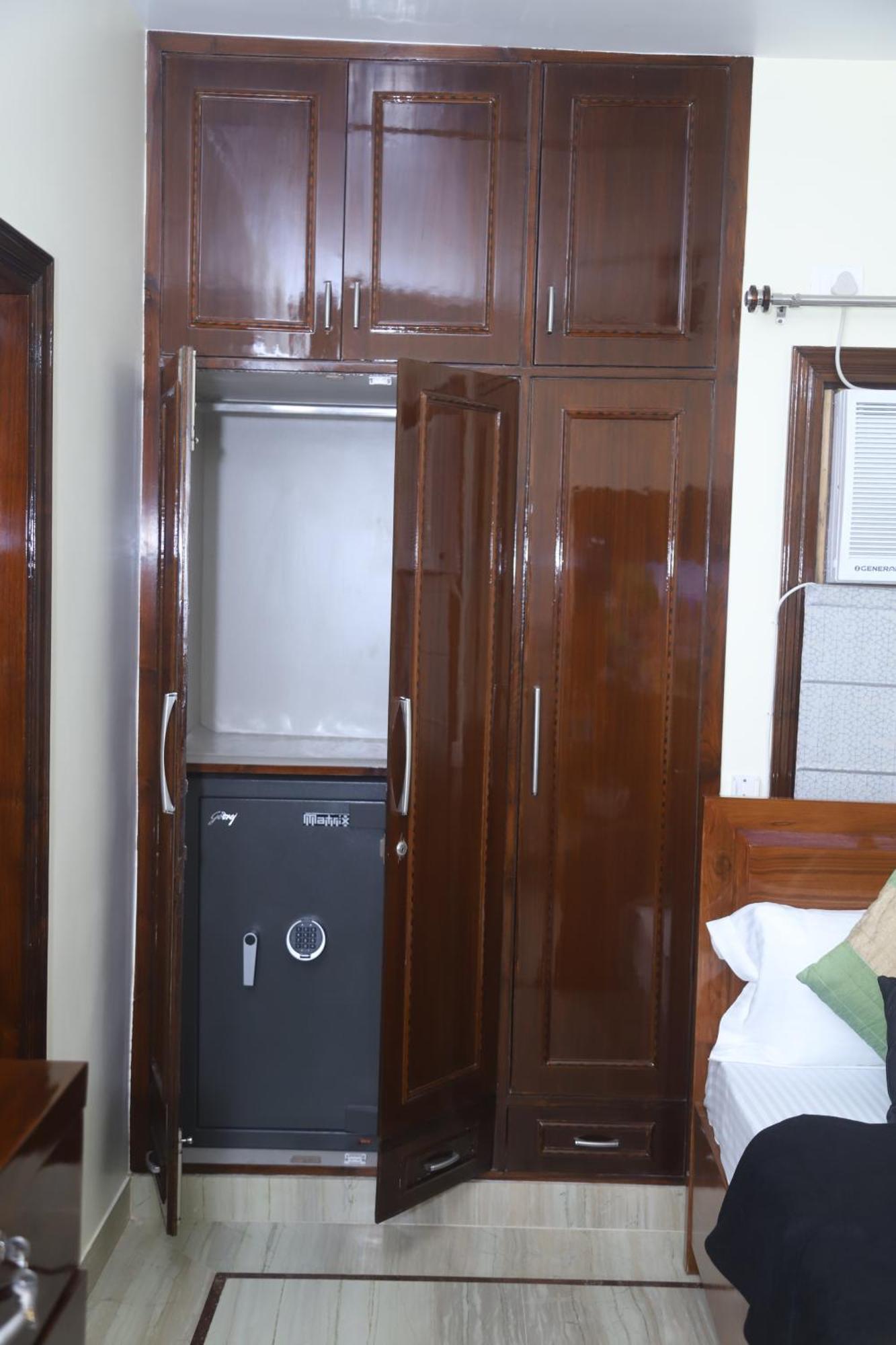 Divine India Service Apartment 3Bhk,B57 Sarita Vihar,Apollo New Delhi Extérieur photo