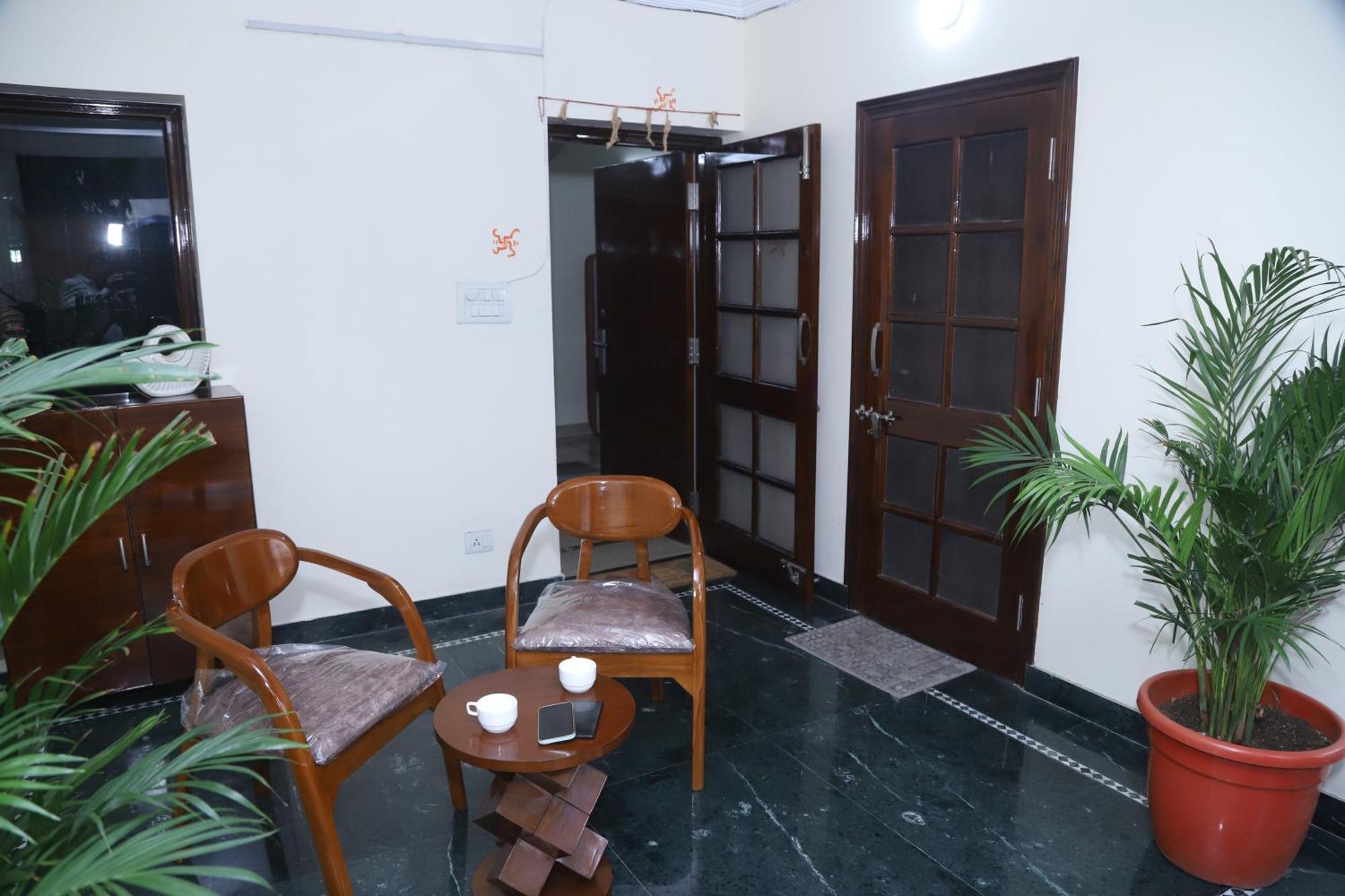 Divine India Service Apartment 3Bhk,B57 Sarita Vihar,Apollo New Delhi Extérieur photo